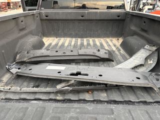 Vehicle Parts Image #1